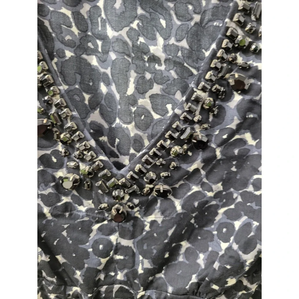 Michael Kors Womens Blouse Size XS Animal Print, Beaded Bodice, 3/4 Sleeve EUC
